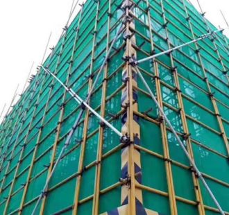 High-rise building safety net installation