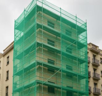 Construction site safety netting