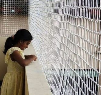 Window safety net for children